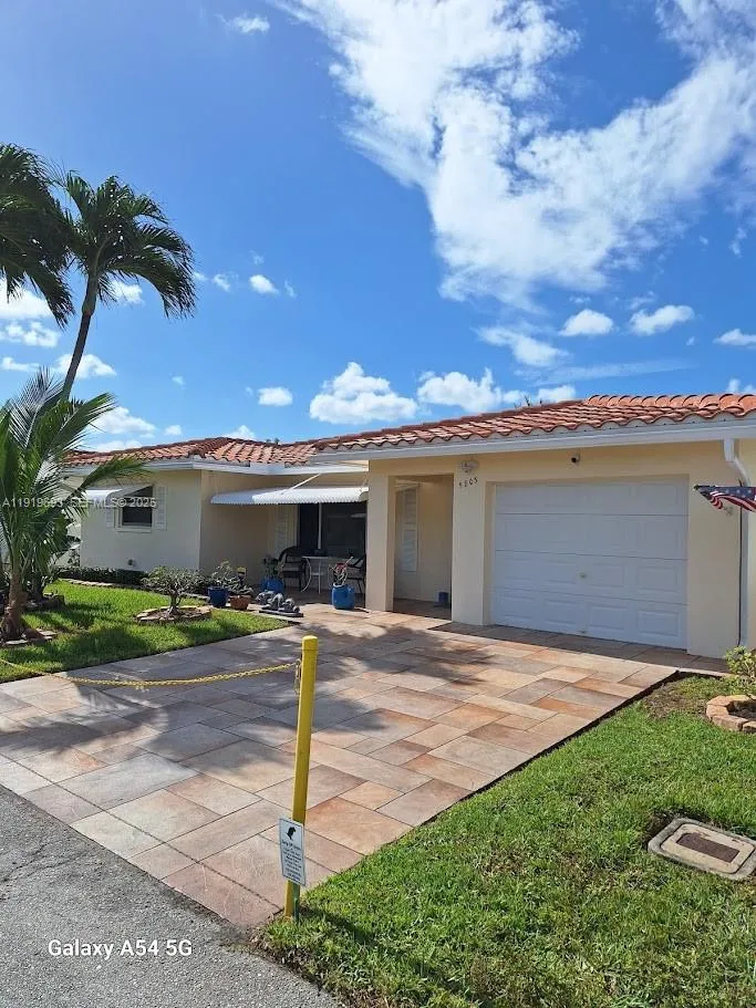 5803 NW 86th Ter, Tamarac FL 33321