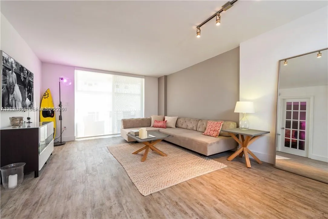 345 Ocean Dr # 408, Miami Beach FL 33139