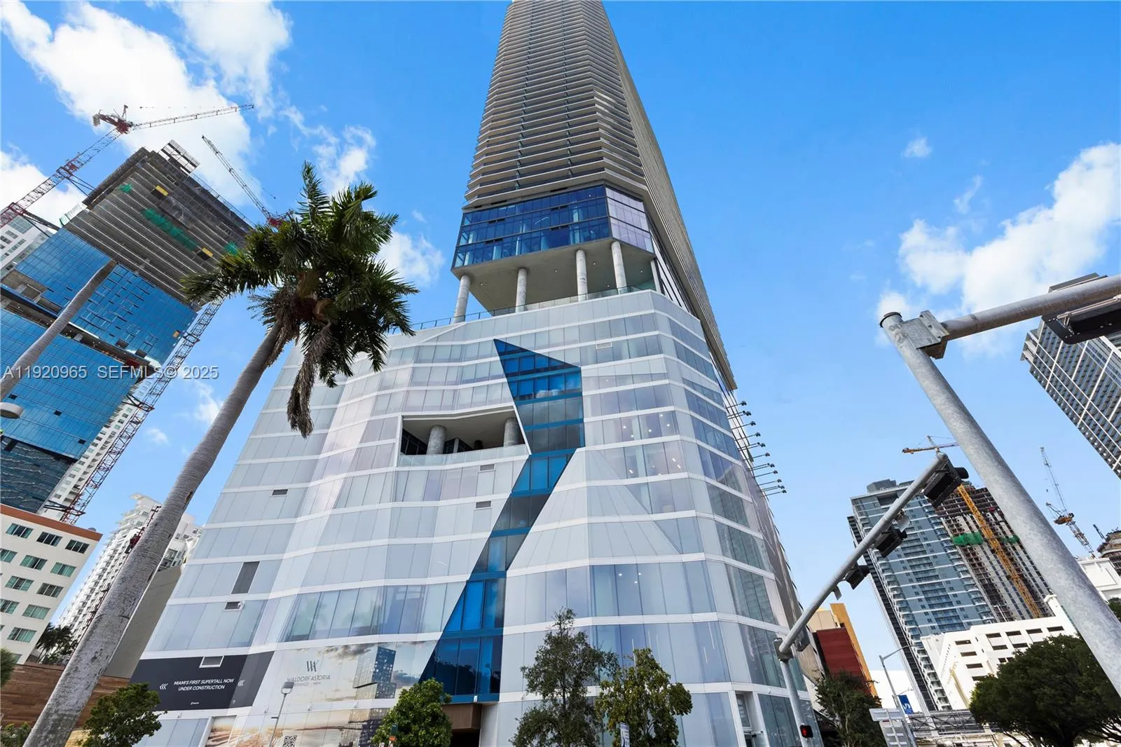 1 bedroom 1 bath for sale at 398 NE 5th St # 3515, Miami FL 33132