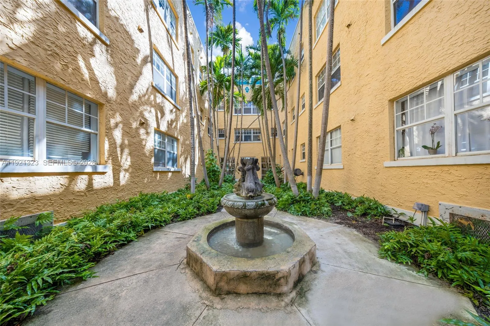 2 bedroom 1 bath for sale at 1255 Pennsylvania Ave # 307, Miami Beach FL 33139