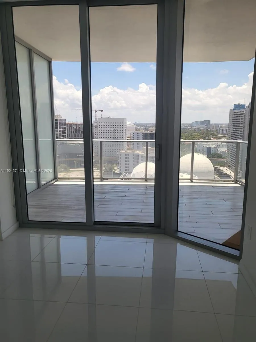 851 NE 1st Ave # 2008, Miami FL 33132