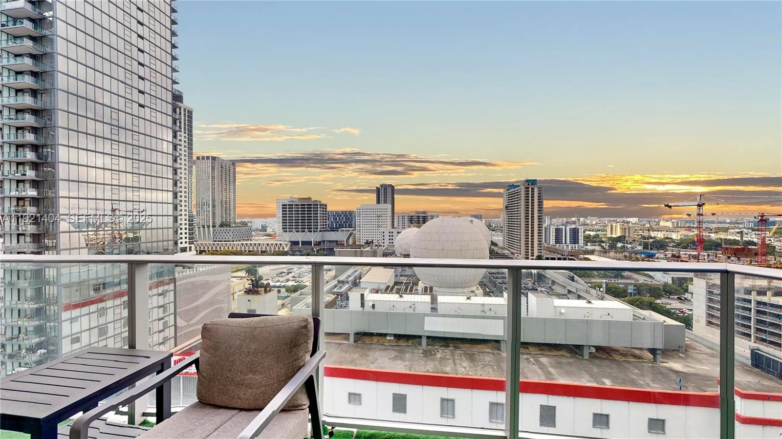 851 NE 1st Ave # 1508, Miami FL 33132