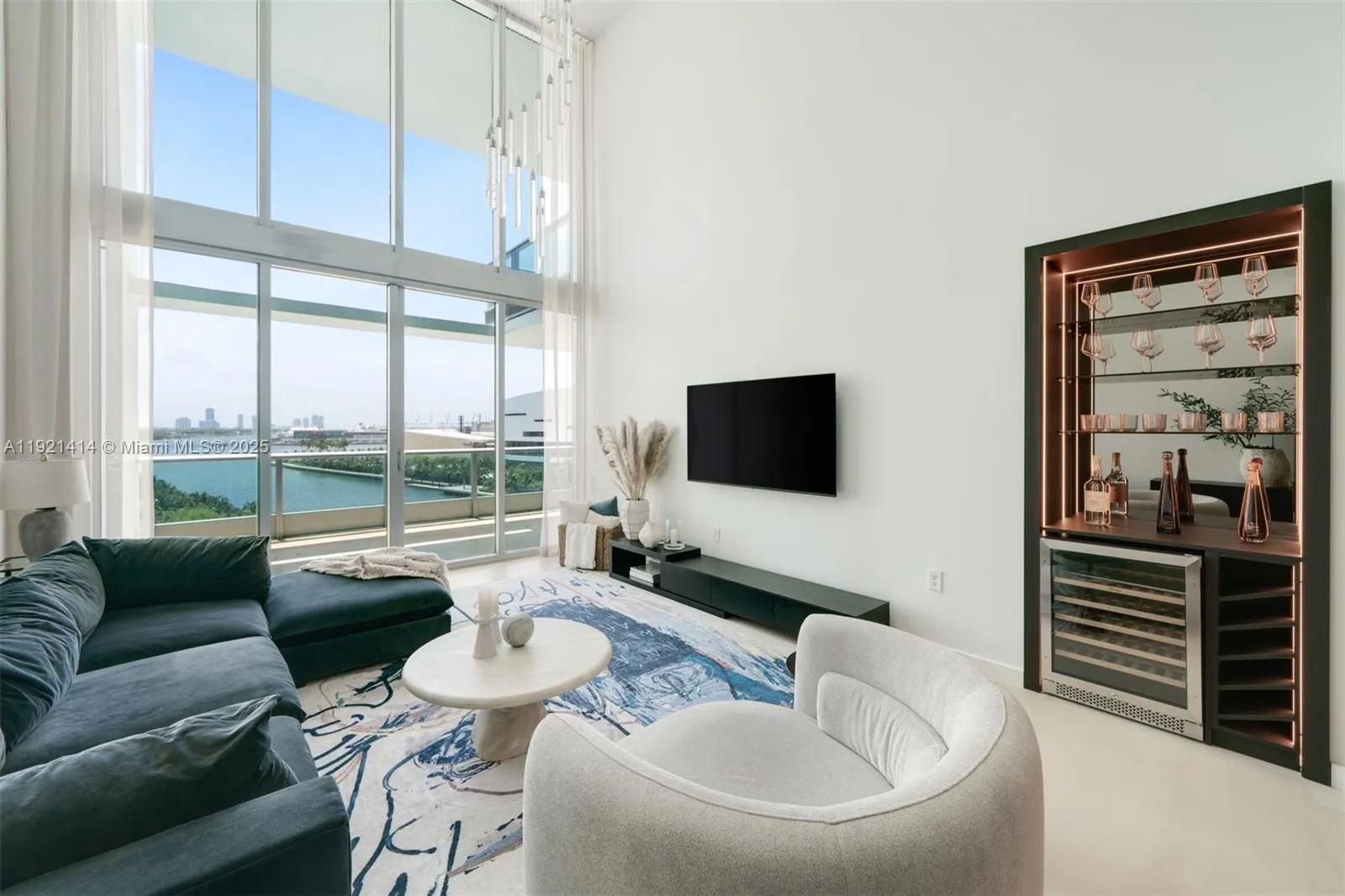 900 Biscayne Blvd # 905, Miami FL 33132