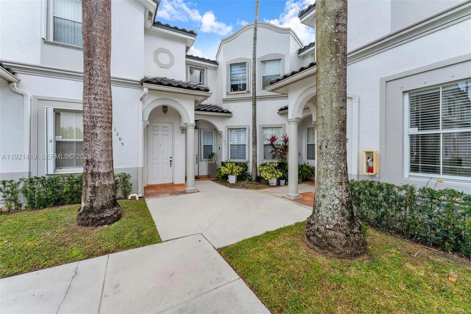 5610 NW 107th Ave # 1306, Doral FL 33178