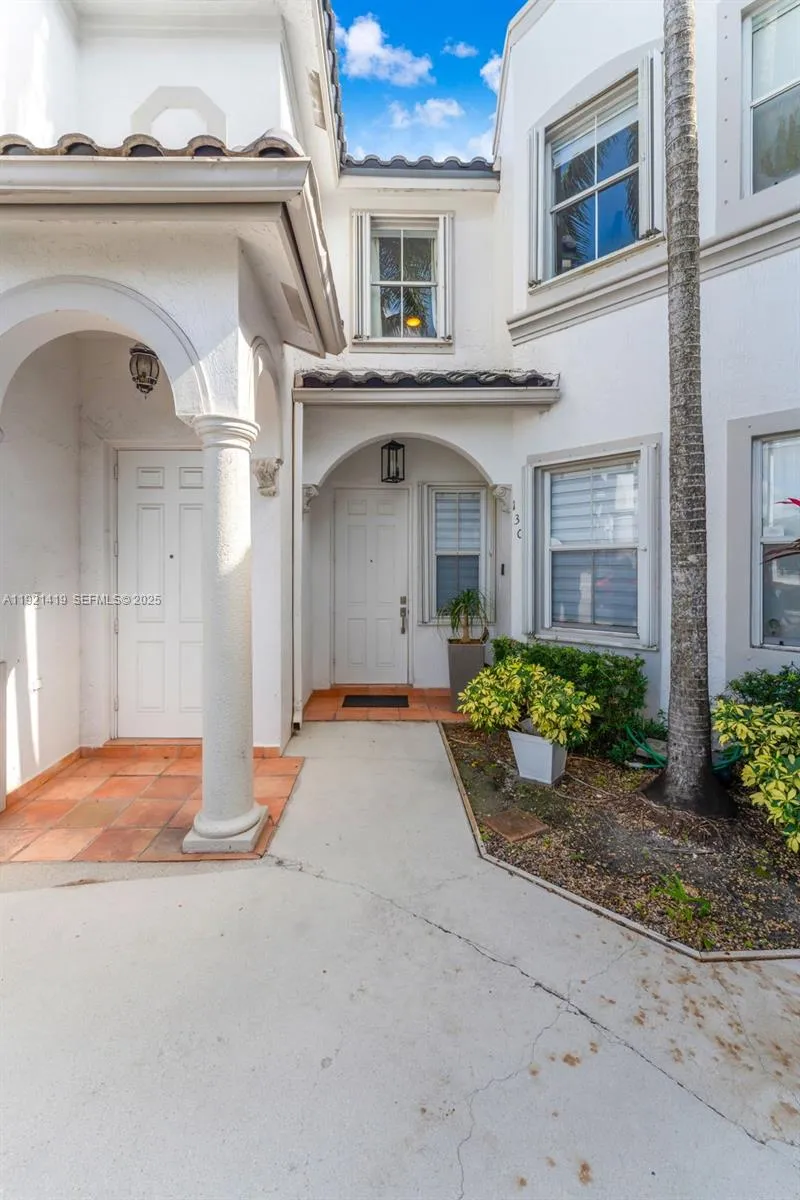 5610 NW 107th Ave # 1306, Doral FL 33178