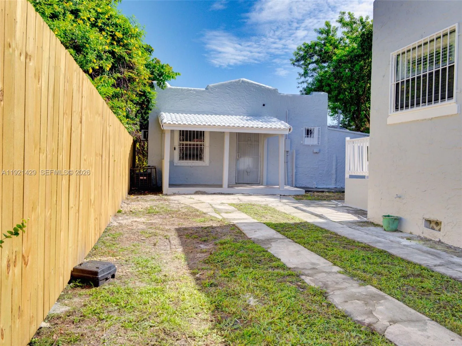 1845 NW 55th St, Miami FL 33142