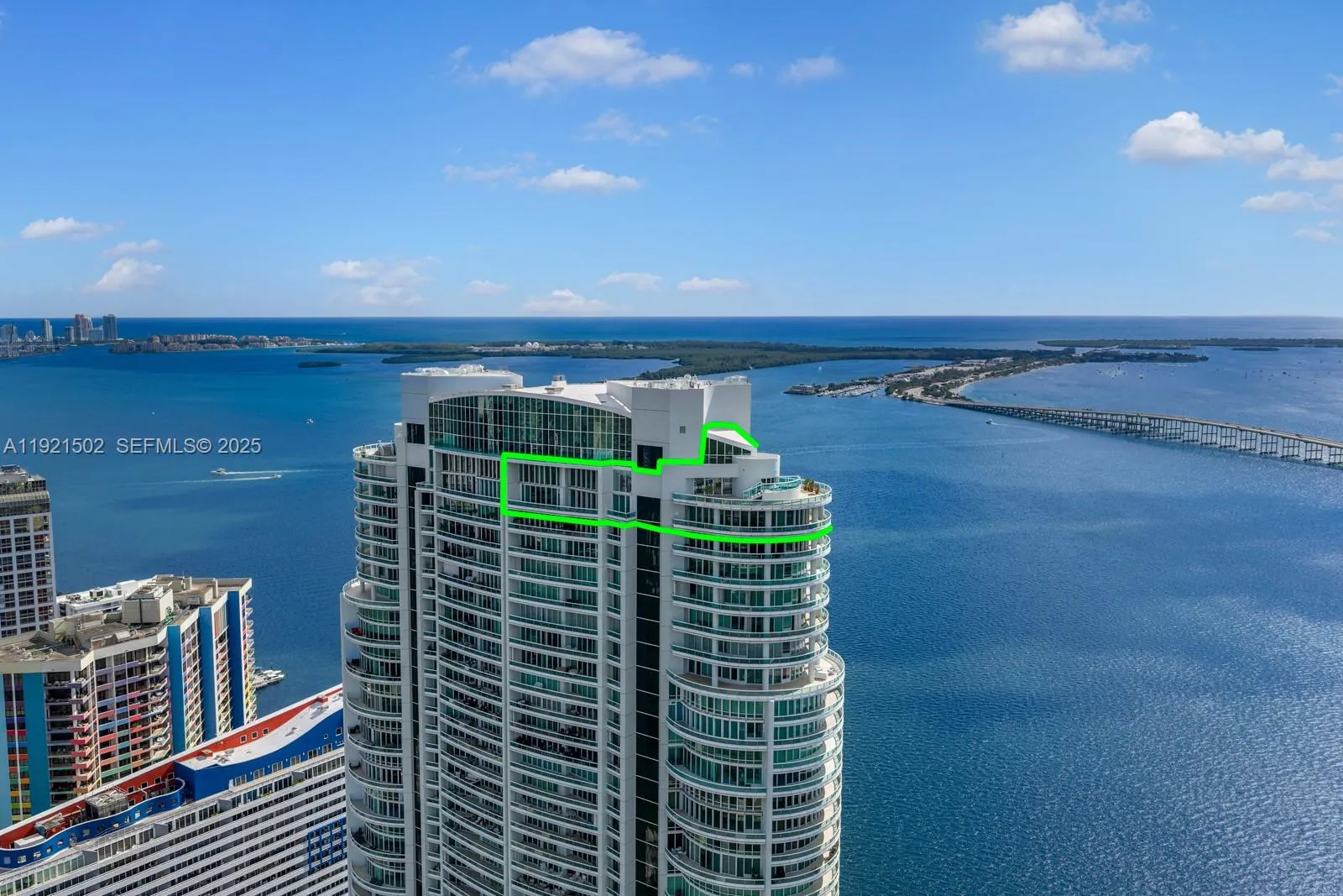 7 bedroom 7 bath for sale at 1643 Brickell Ave, Miami FL 33129