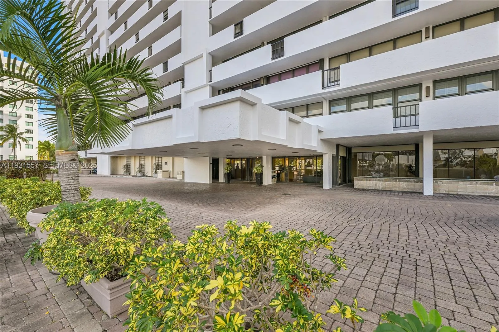 936 Intracoastal Dr # 15H, Fort Lauderdale FL 33304