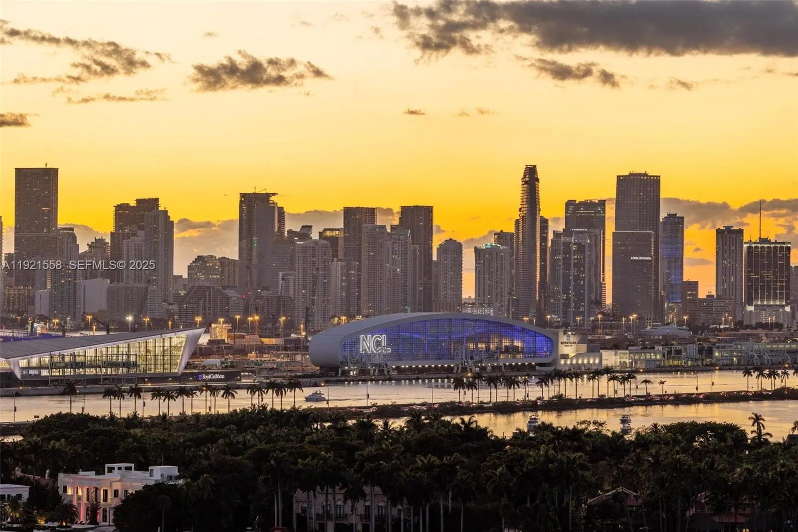 2 bedroom 2 bath for sale at 650 West Ave # 2801, Miami Beach FL 33139