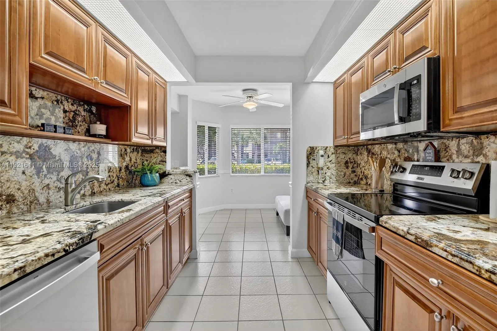 13705 SW 12th St # 103B, Pembroke Pines FL 33027