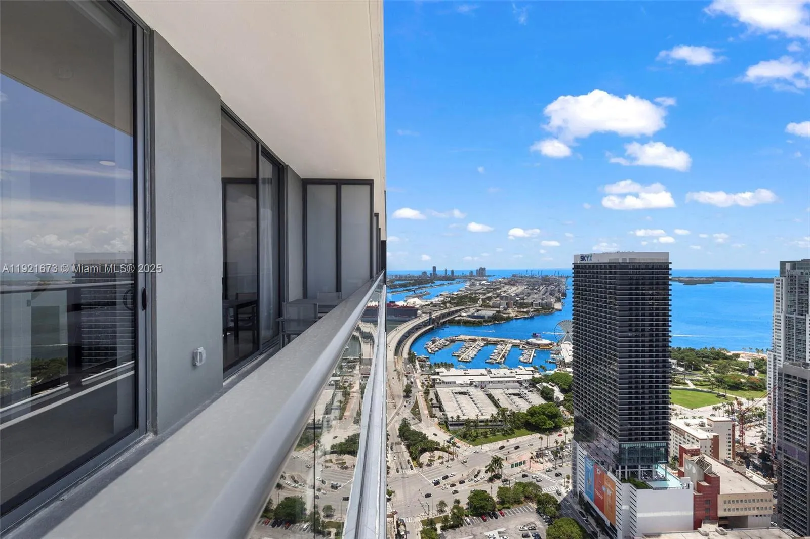 159 NE 6th St # 5008, Miami FL 33132