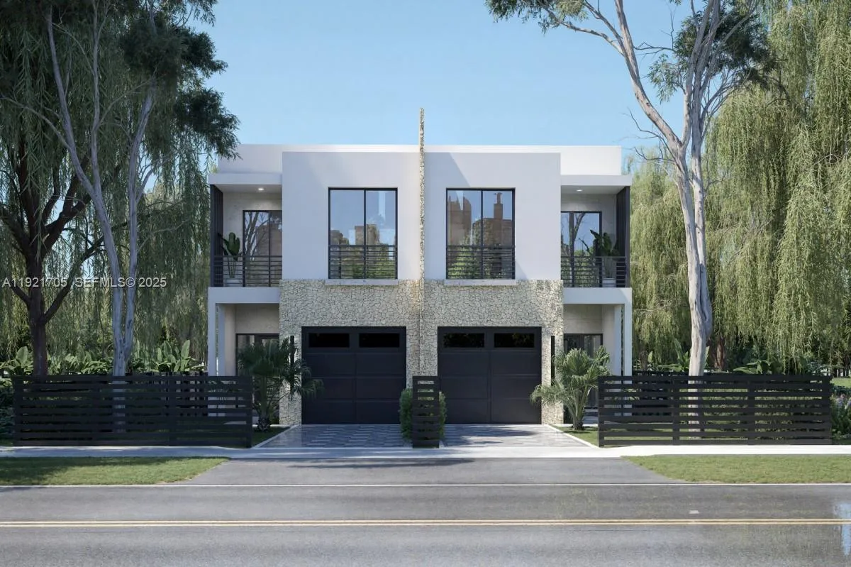 3320 SW 23rd St, Miami FL 33145