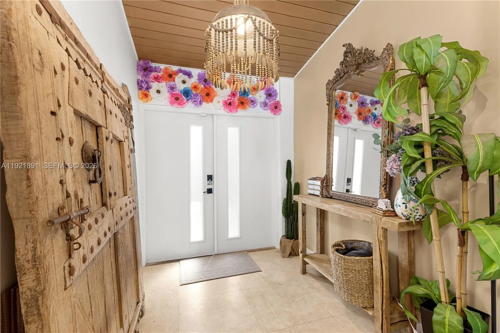 301 NE 115th St, Miami FL 33161