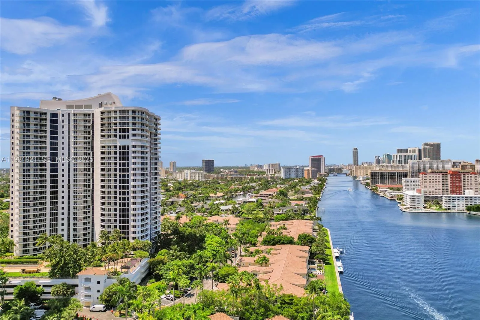 21200 Point Place # 403, Aventura FL 33180