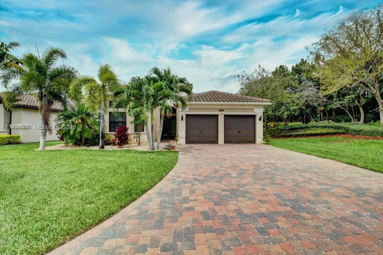 8181 Banpo Bridge Way, Delray Beach FL 33446