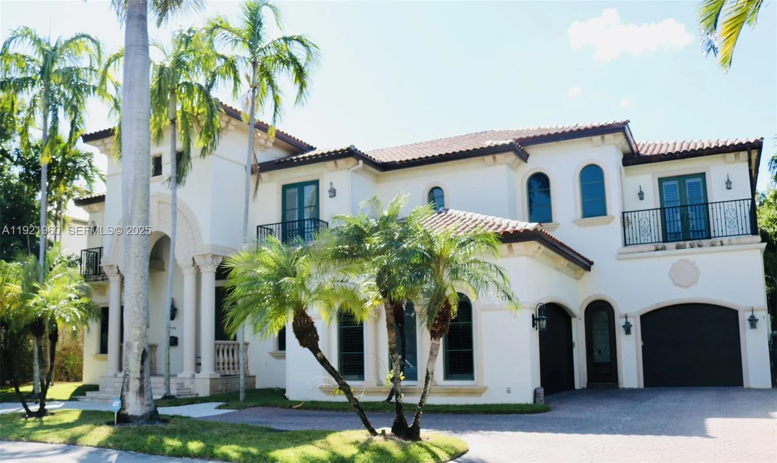 6 bedroom 7 bath for sale at 709 Isle Of Palms Dr, Fort Lauderdale FL 33301
