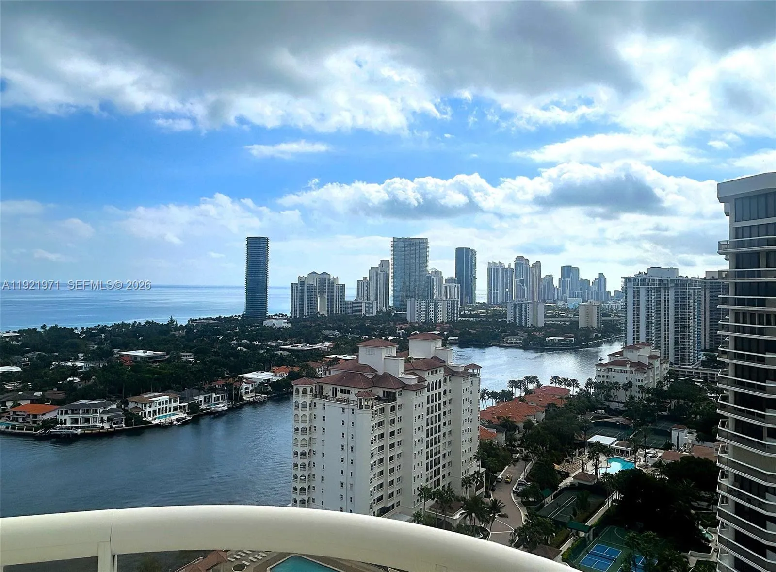 20191 E Country Club Dr # 2601, Aventura FL 33180