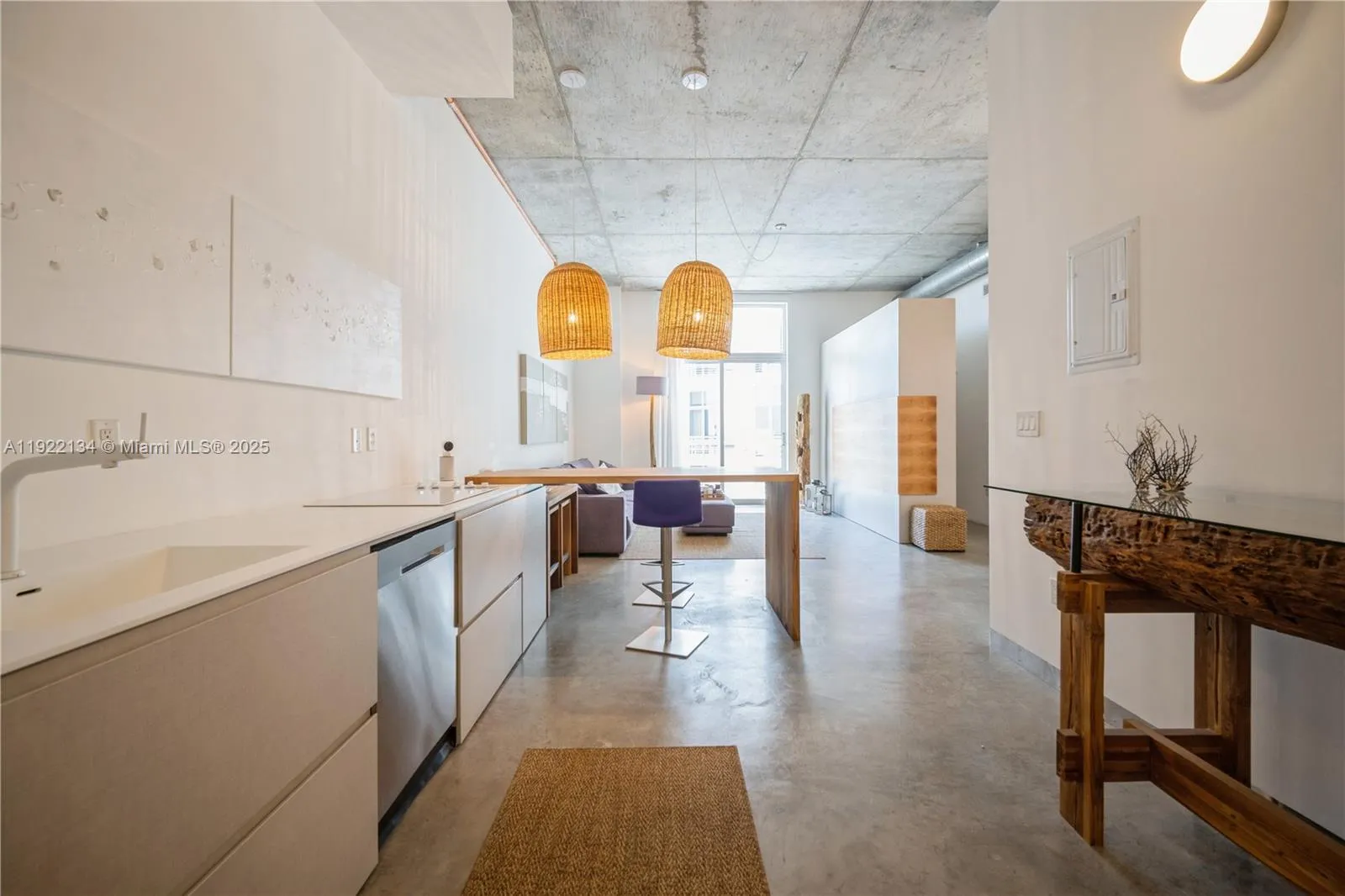 2001 Meridian Ave # 512, Miami Beach FL 33139
