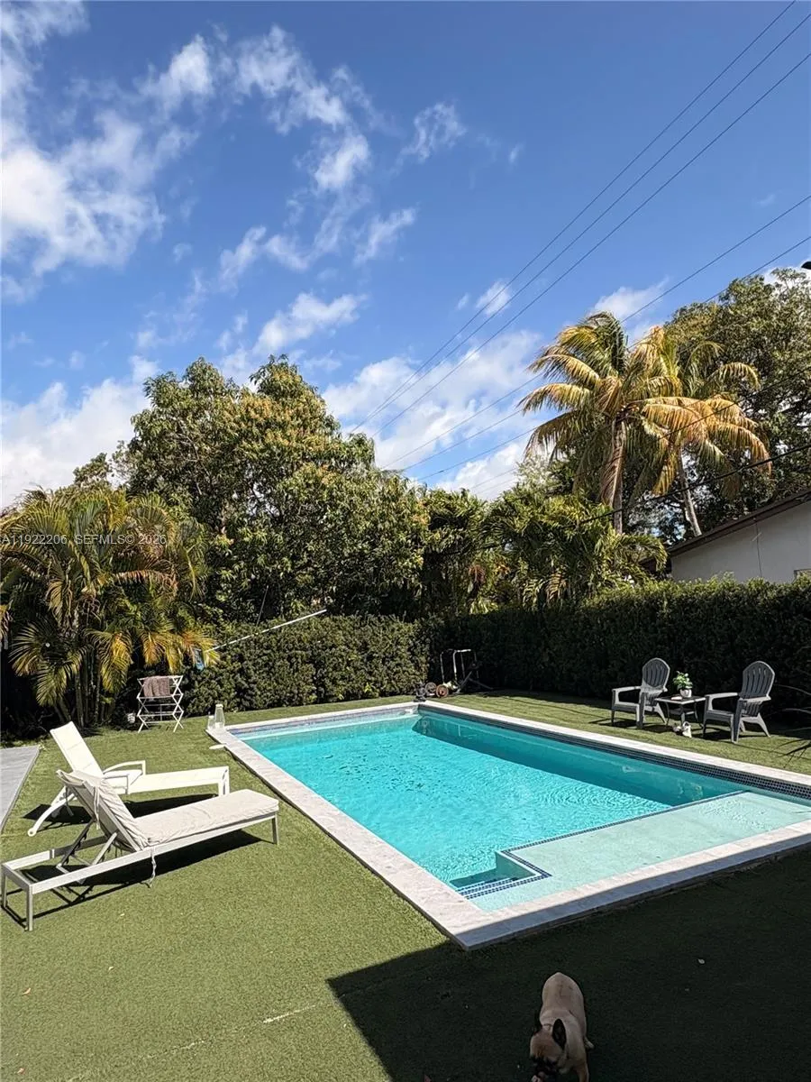 12125 NE 2nd Ave, North Miami FL 33161