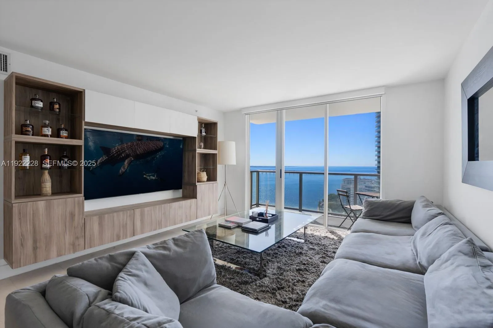 2 bedroom 2 bath for sale at 1155 Brickell Bay Dr # 2409, Miami FL 33131