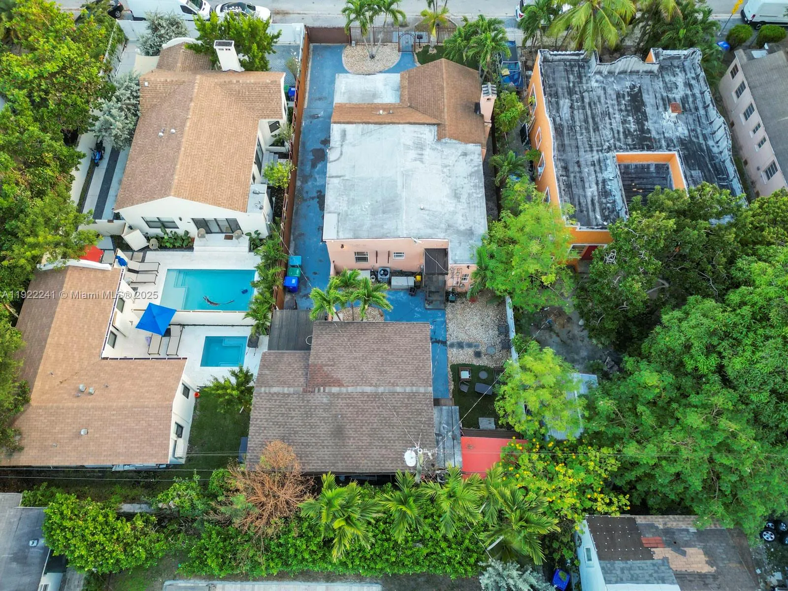 37 NW 47th Ter, Miami FL 33127