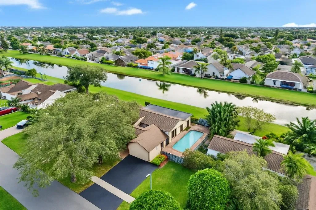 15512 SW 142nd Ct, Miami FL 33177