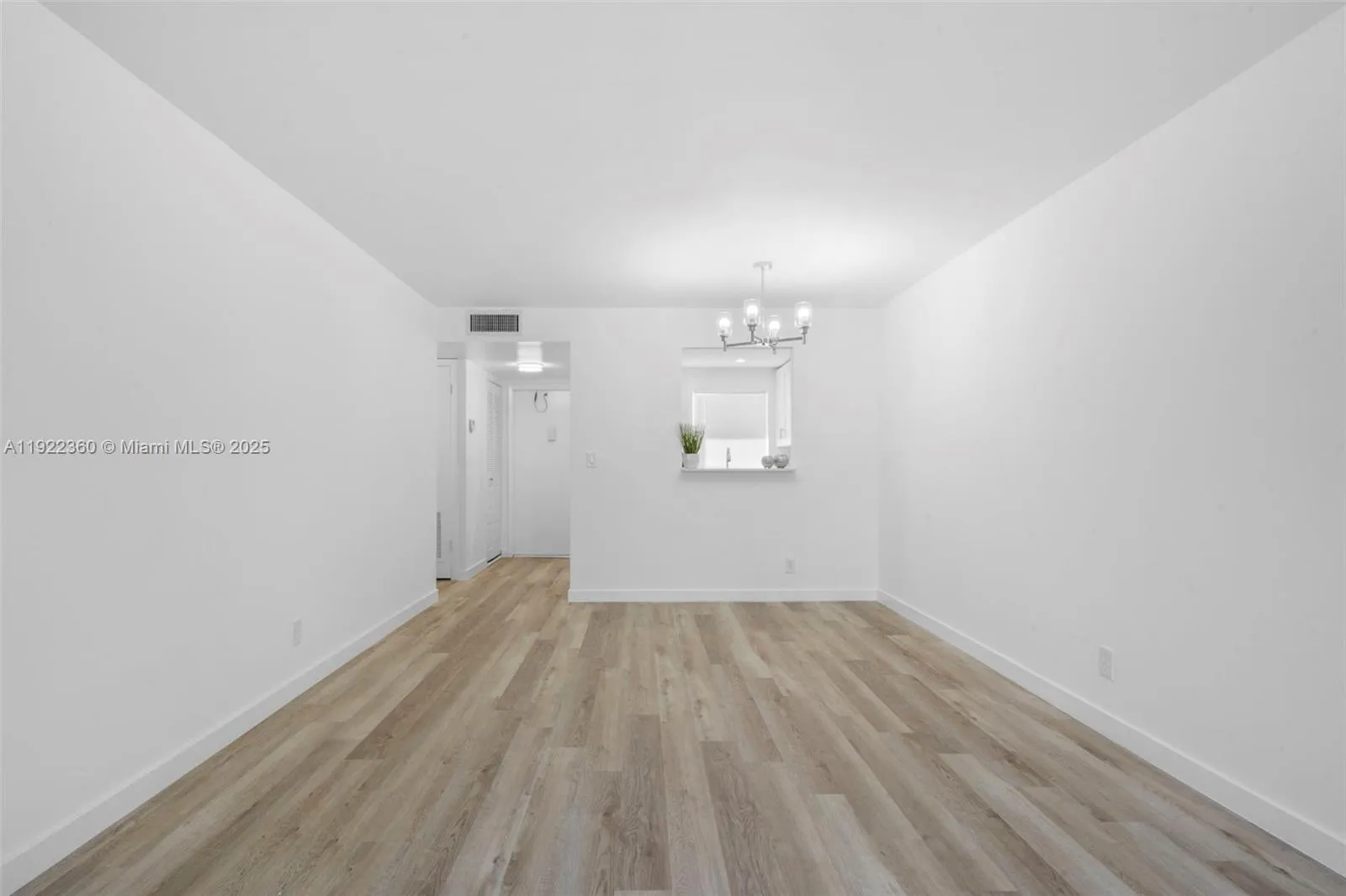 9601 Sunrise Lakes Blvd # 206, Sunrise FL 33322