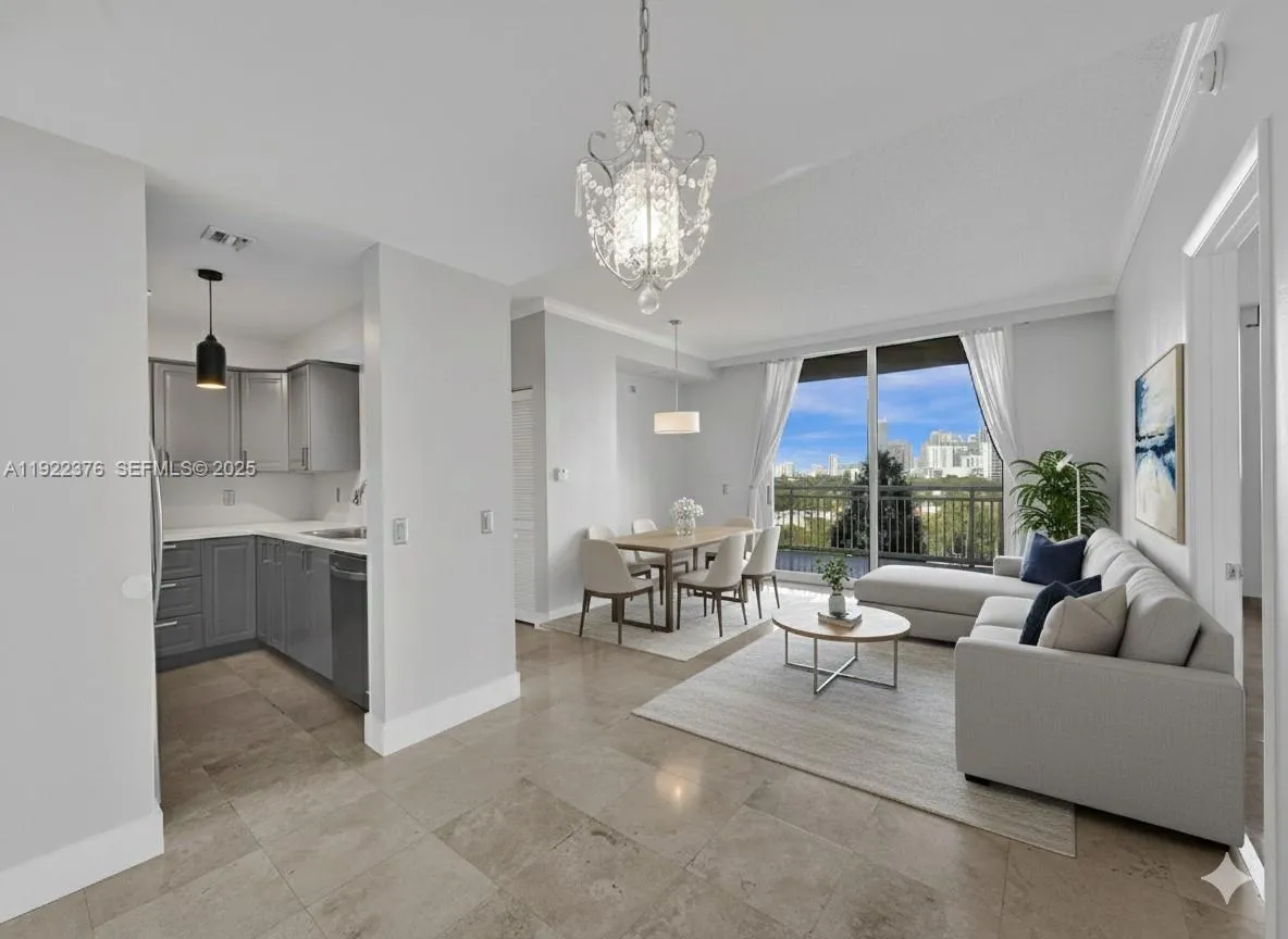 2 bedroom 2 bath for sale at 2475 Brickell Ave # 804, Miami FL 33129