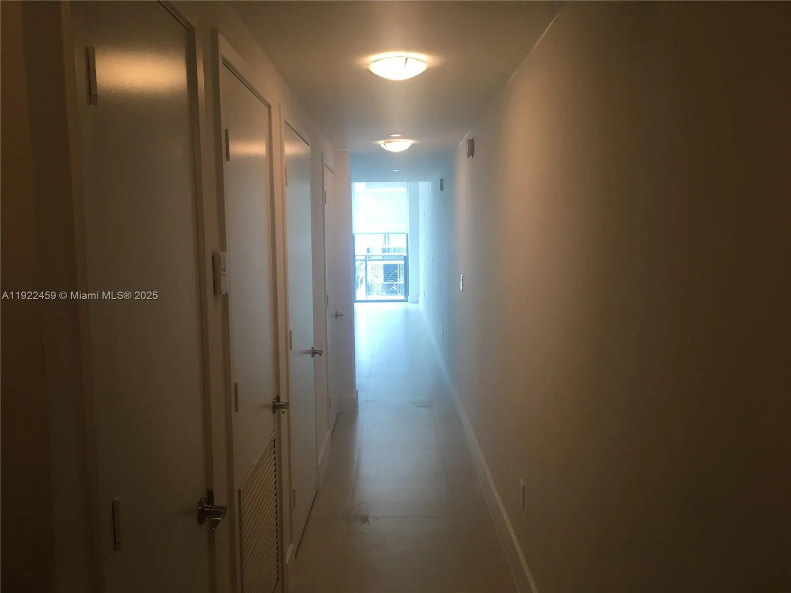 6000 Collins Ave # 521, Miami Beach FL 33140