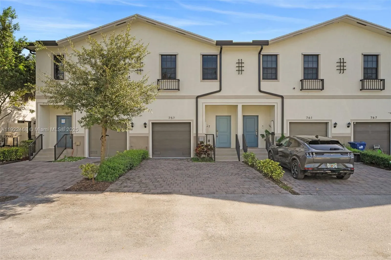 3 bedroom 2 bath for sale at 757 SW 11th St, Florida City FL 33034