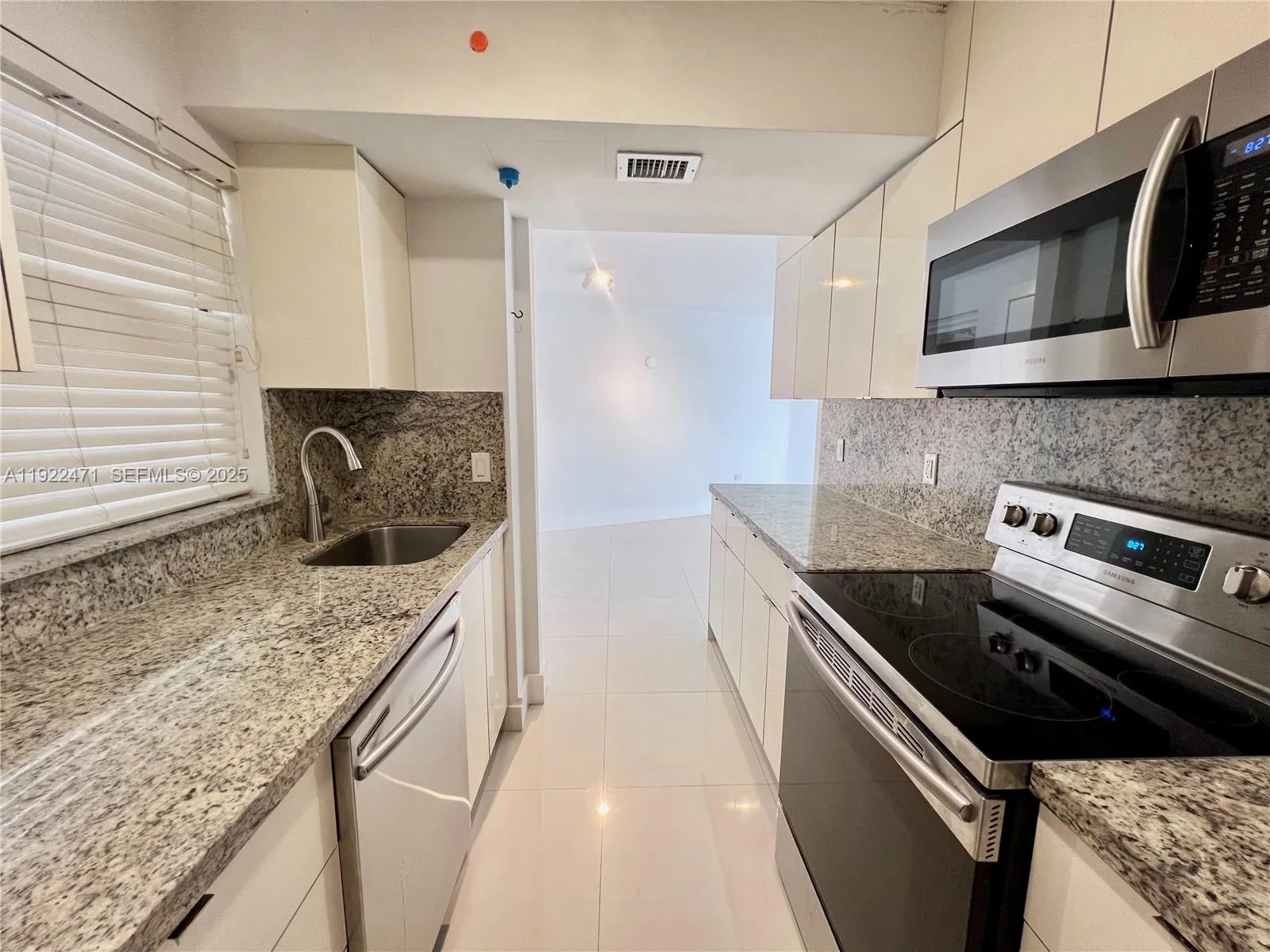1881 Washington Ave # 11D, Miami Beach FL 33139