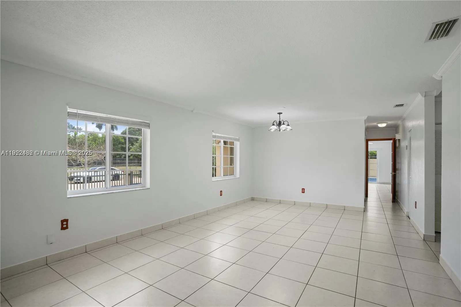 1900 SW 24th St, Miami FL 33145