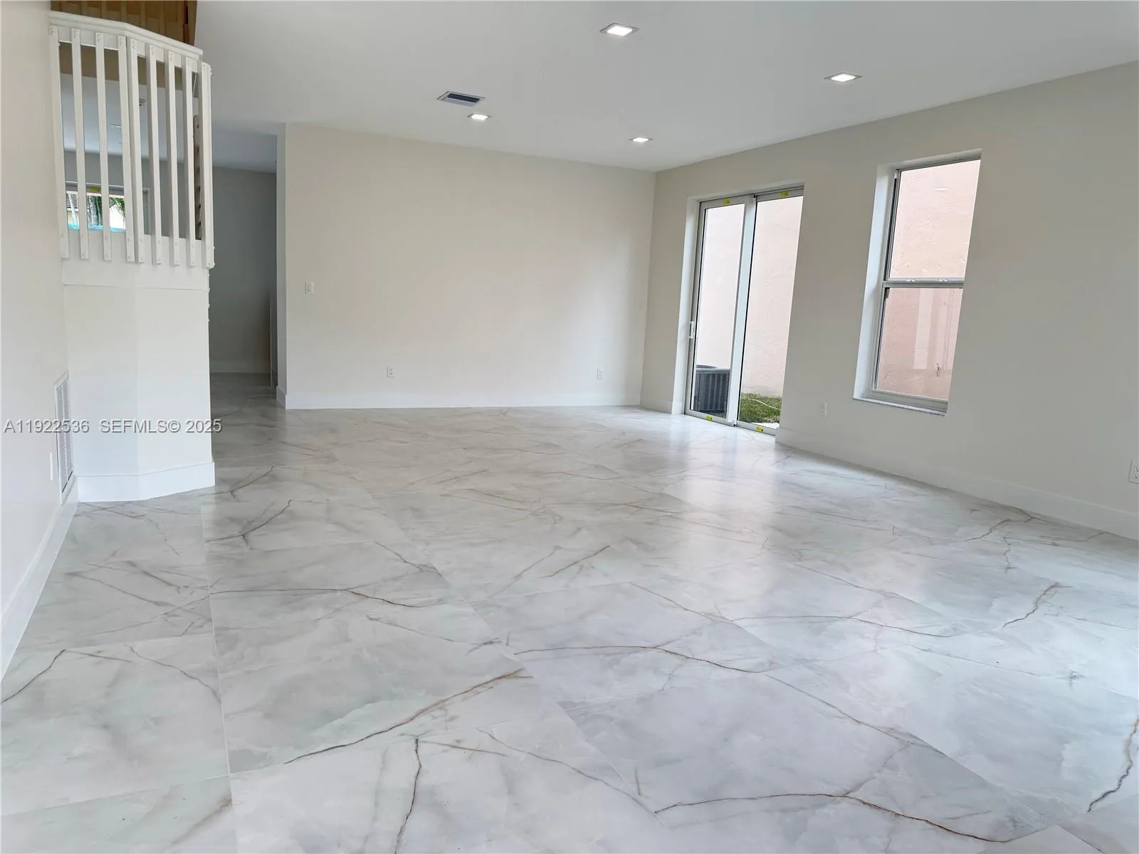 15254 SW 109th St, Miami FL 33196