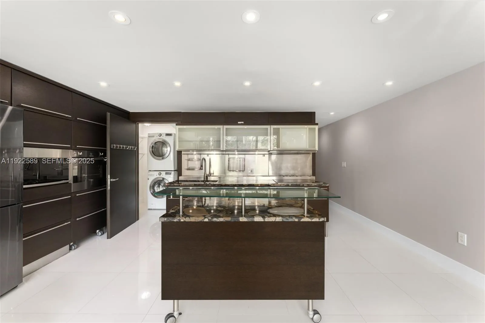 6000 Collins Ave # 330, Miami Beach FL 33140