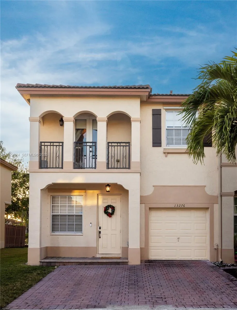 3 bedroom 2 bath for sale at 13276 SW 128th Psge, Miami FL 33186