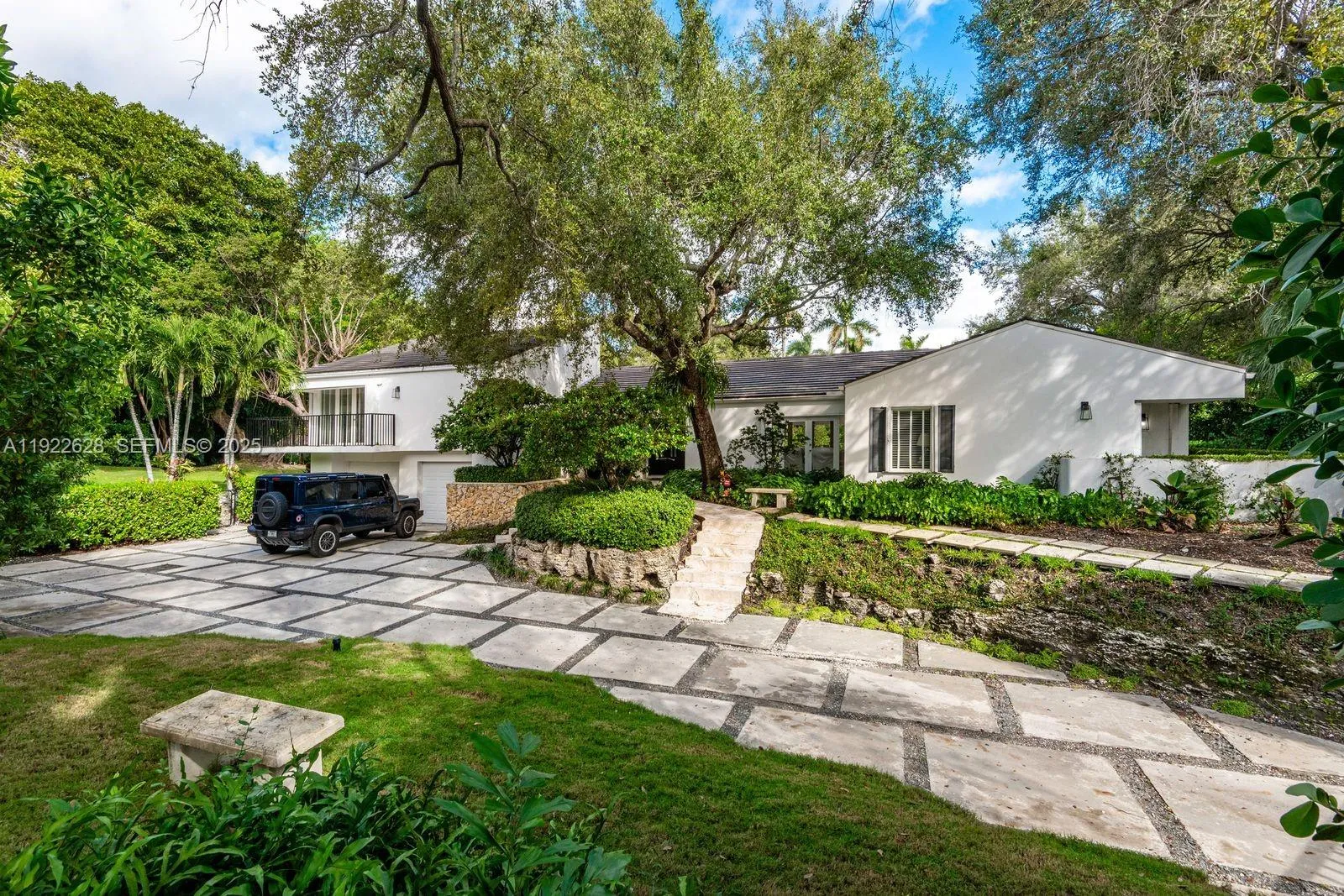 7000 Robles St, Coral Gables FL 33143