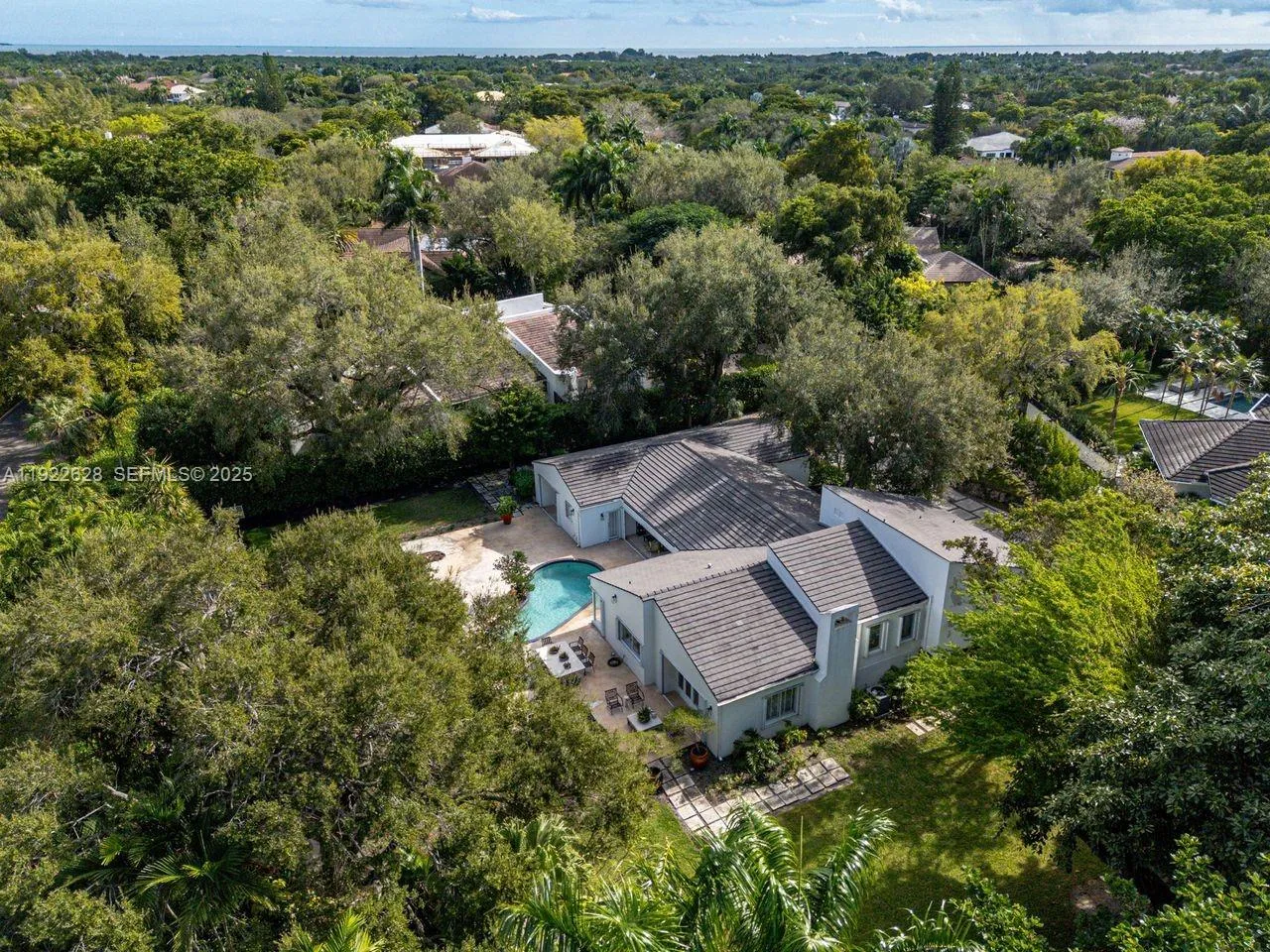 7000 Robles St, Coral Gables FL 33143