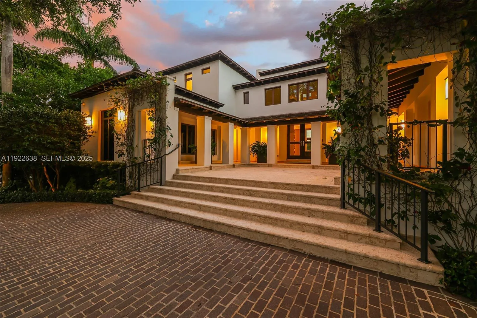 555 Arvida Pkwy, Coral Gables FL 33156