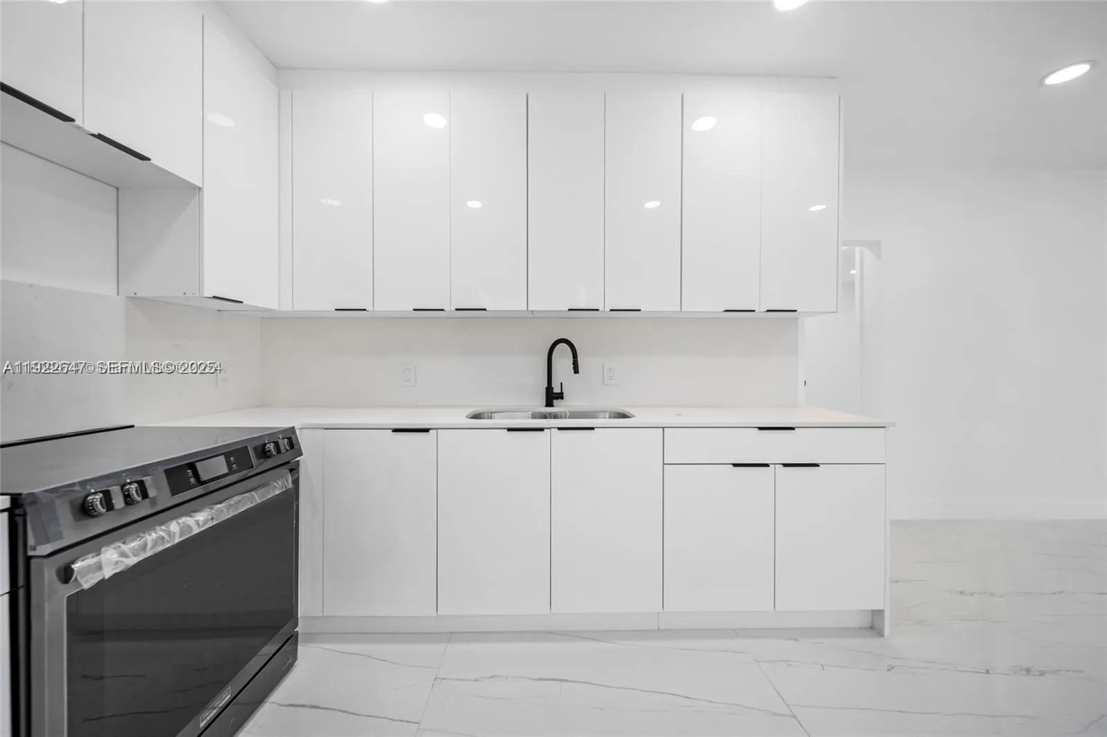 5509 NW 5th Ct, Miami FL 33127