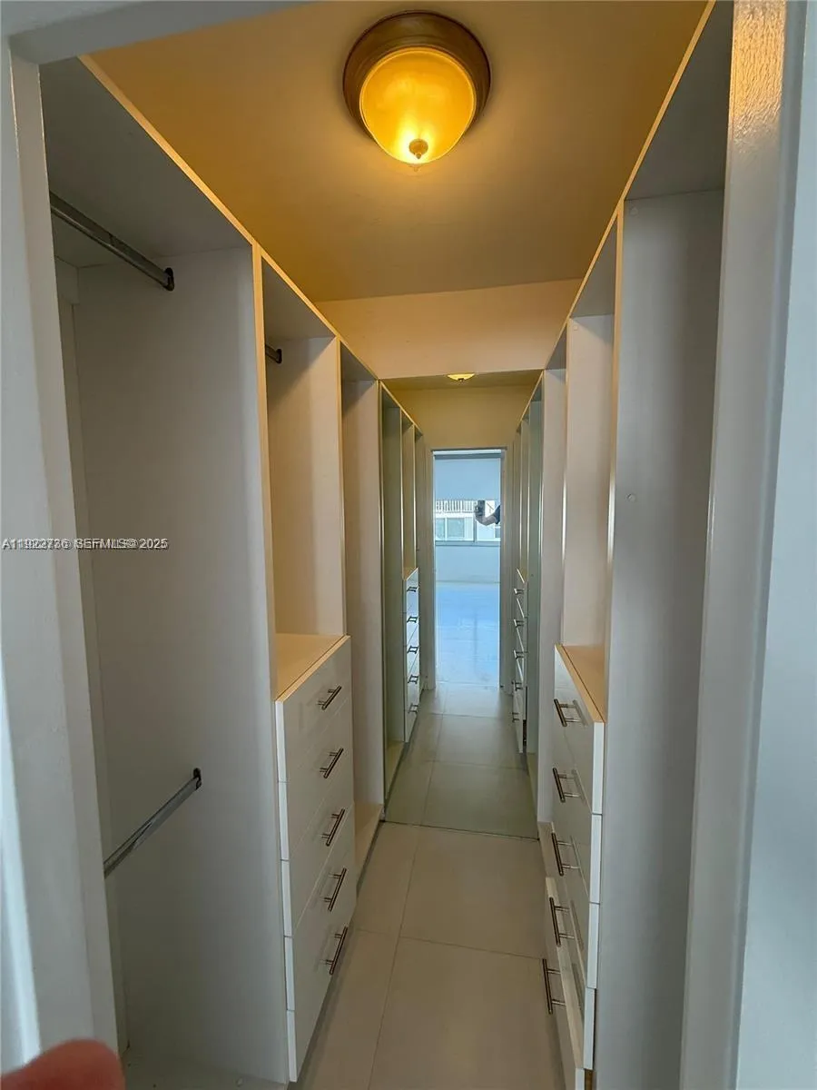 1200 West Ave # 1520, Miami Beach FL 33139