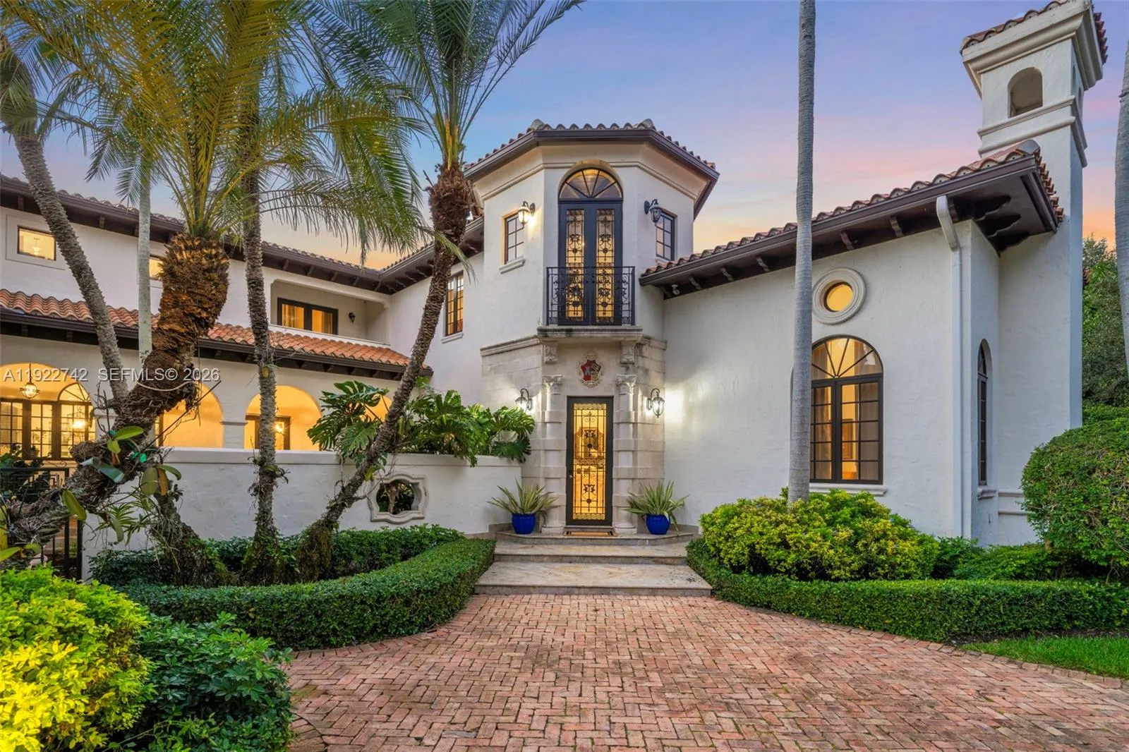 8800 SW 57 Ave, Pinecrest FL 33156