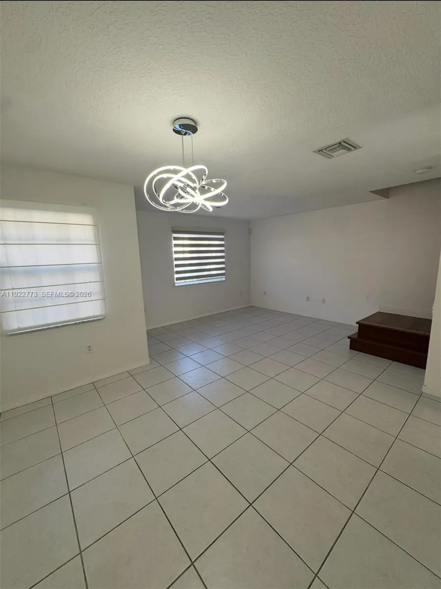 14311 SW 96th St # 304, Miami FL 33186