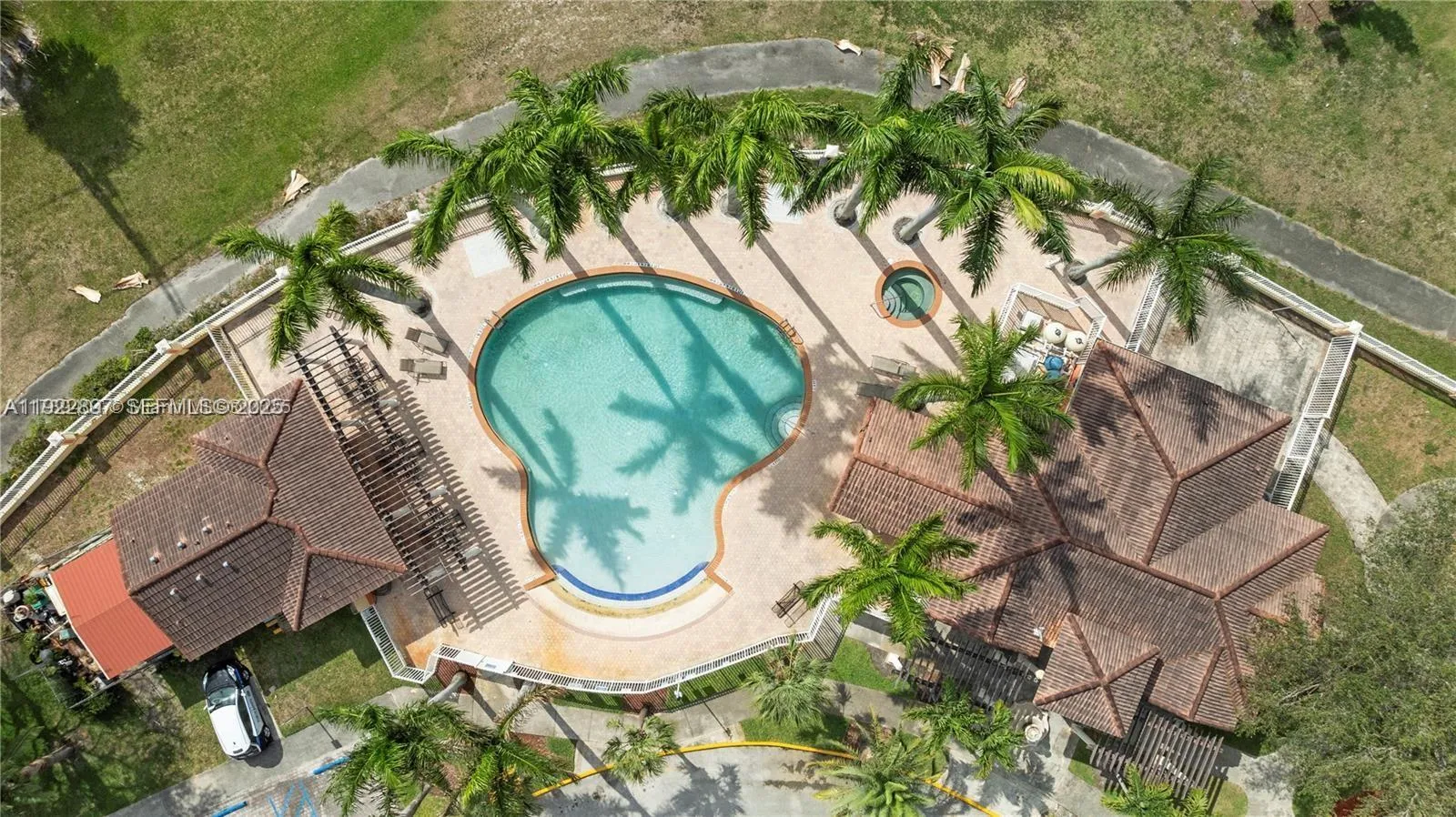 17847 NW 74th Path, Hialeah FL 33015