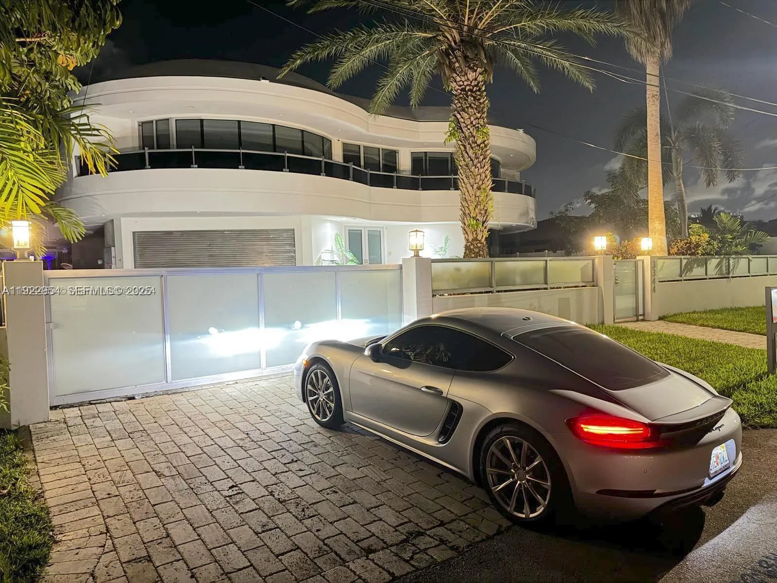3344 NE 167th St, North Miami Beach FL 33160