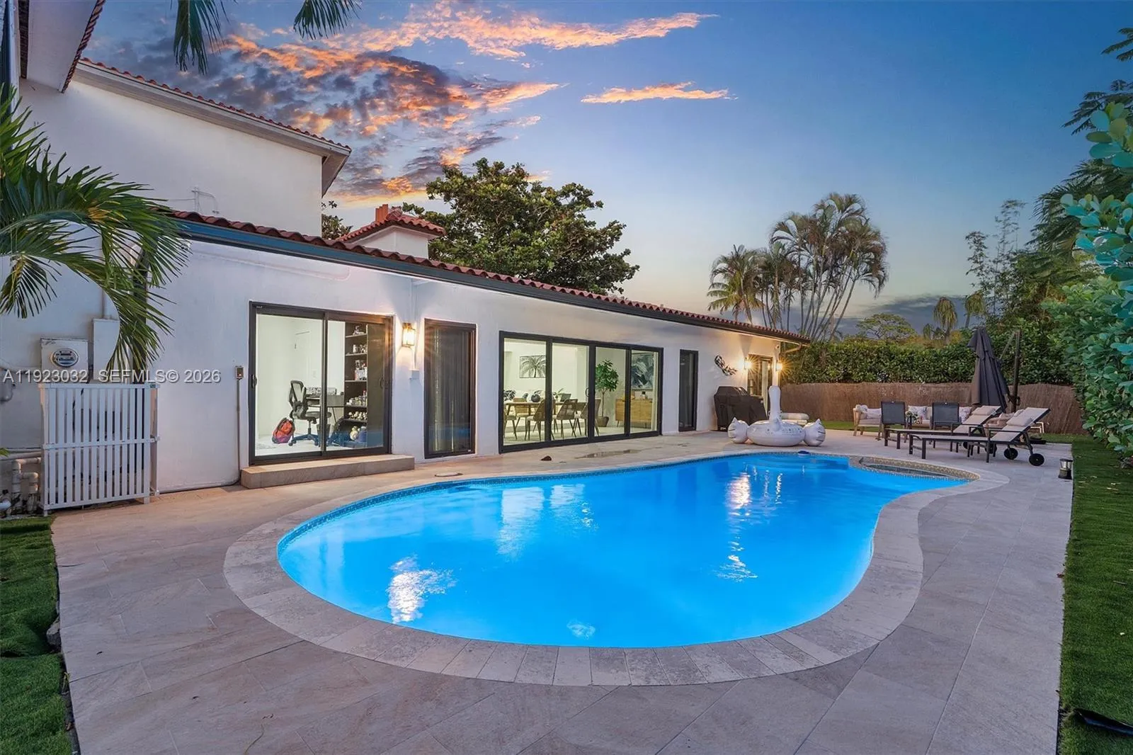 5 bedroom 4 bath for sale at 210 NE 107 st, Miami Shores FL 33161