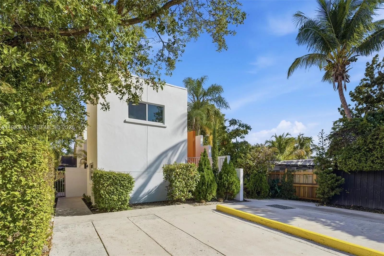 1045 SW 25th Ave, Miami FL 33135