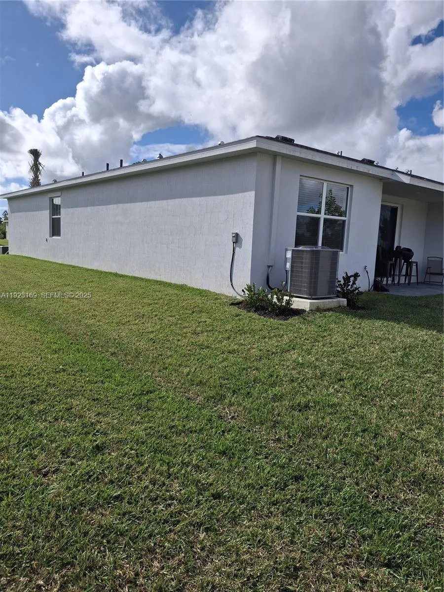 1887 Cerulean Dr, Palm Bay FL 32907