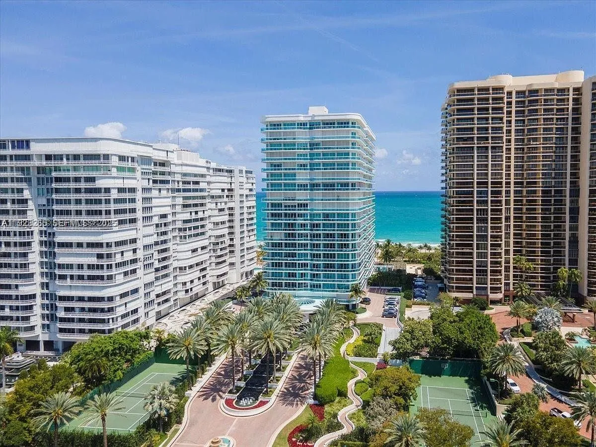 2 bedroom 4 bath for sale at 10101 Collins Ave # 9A, Bal Harbour FL 33154