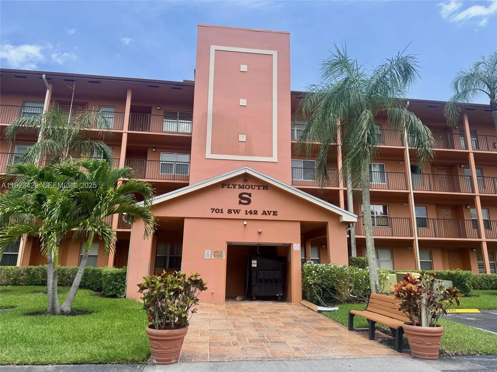 701 SW 142nd Ave # 414S, Pembroke Pines FL 33027