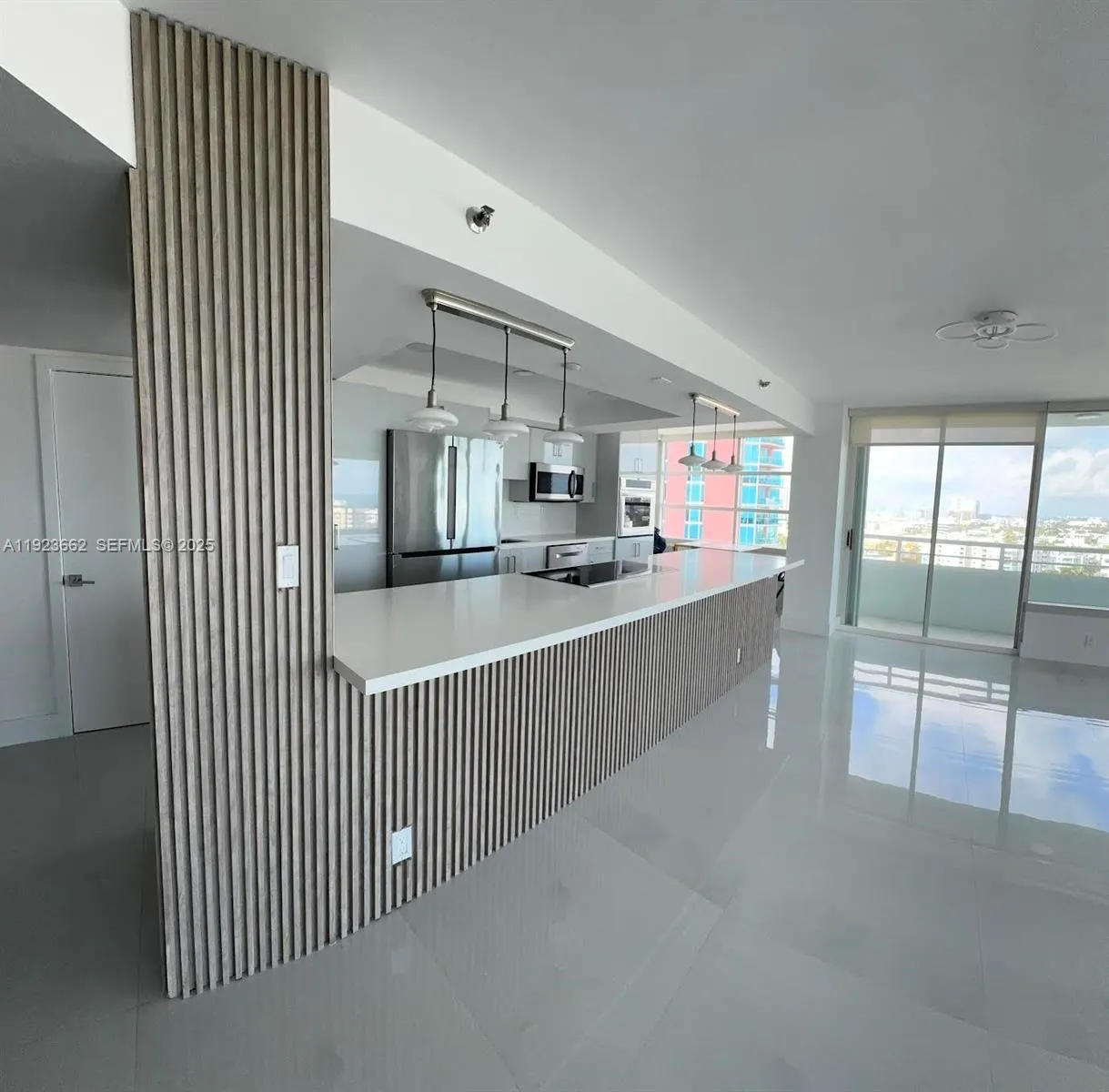 400 S Pointe Dr # 1610, Miami Beach FL 33139